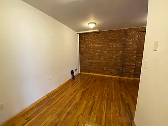Rented by Best Apartments North Inc