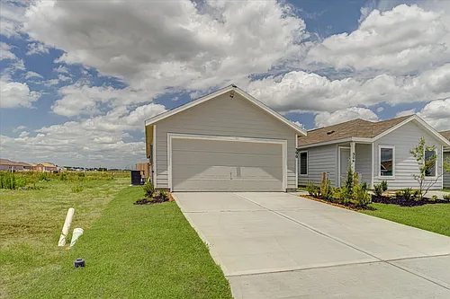 390 Lucia Way Photo 1