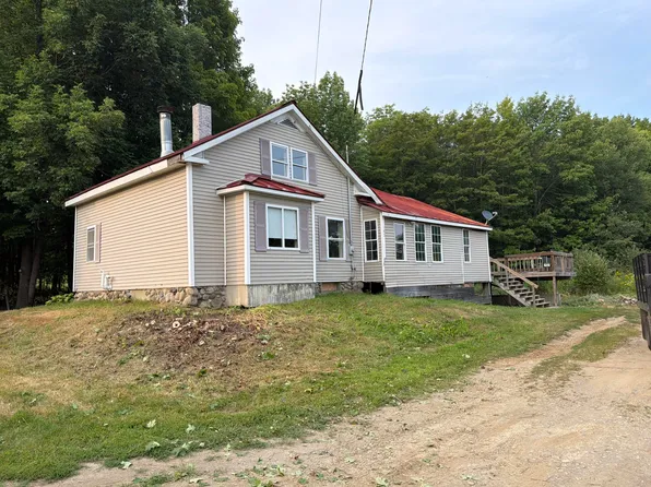152 Main Road, Charleston, ME 04422