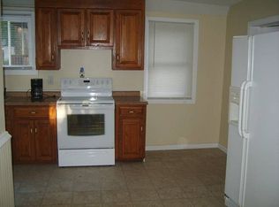 12 Arnold Ct, Bristol, CT 06010