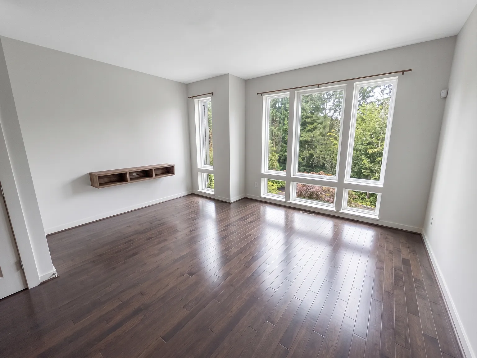 1463 Wheyfield Dr — Photo 4