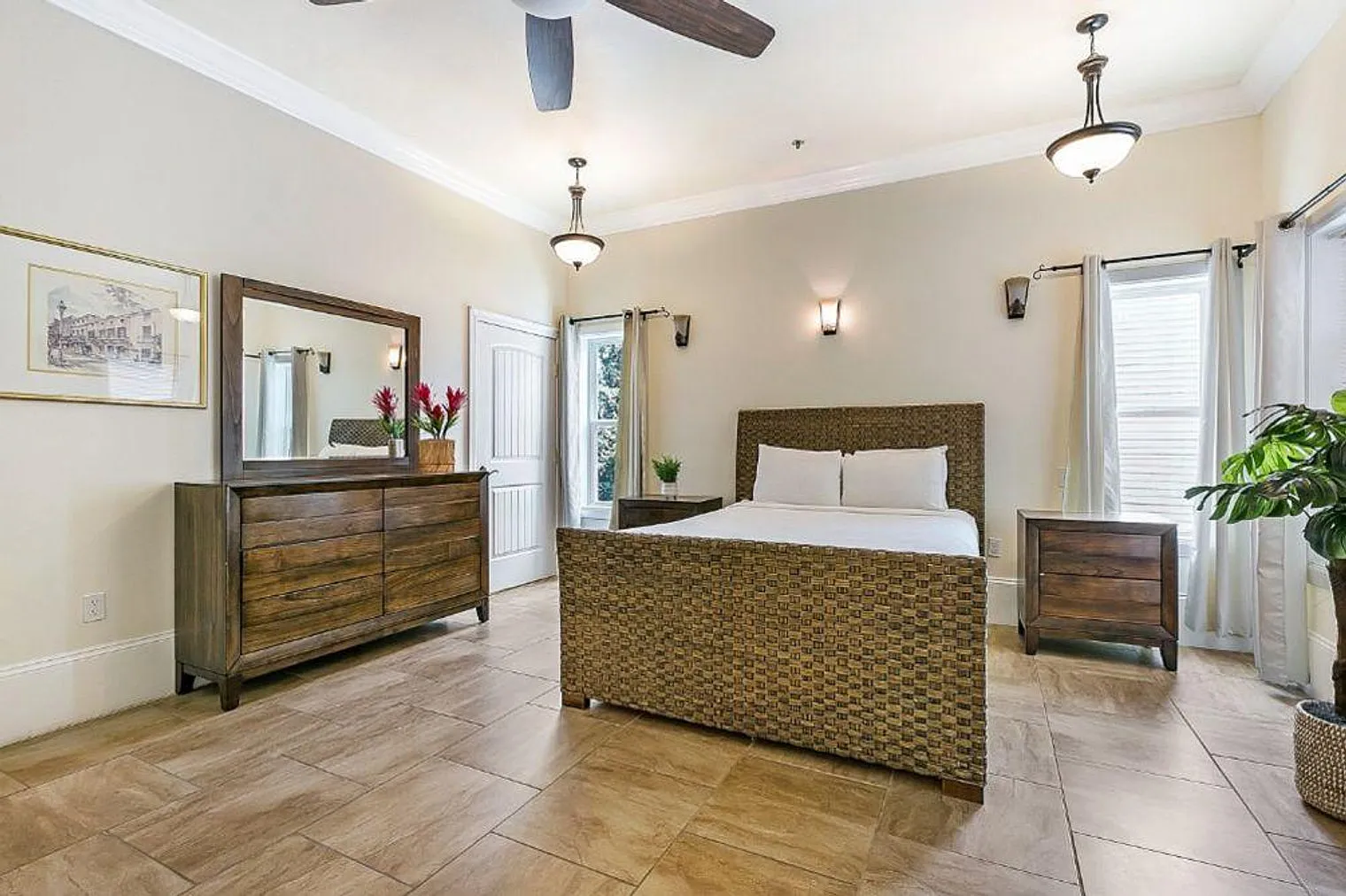 4 bed, 3.0 bath, 3498 sqft, $3,808 — Photo 4