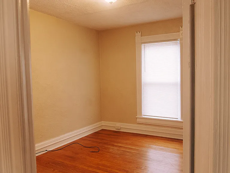 553 Roanoke Blvd — Photo 14