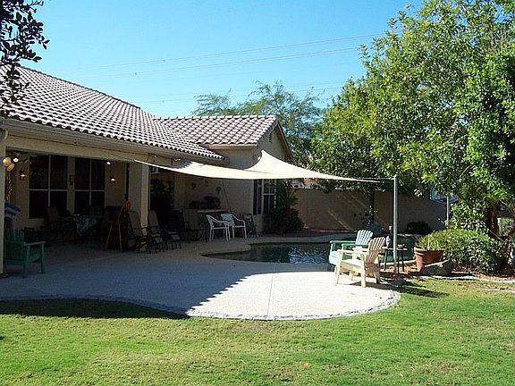 Large Lot Still has room for grassy Play area