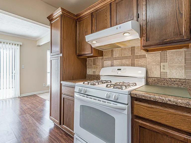 228 Avalon Way — Photo 7