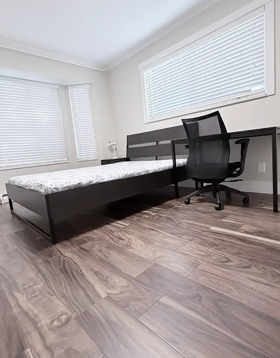 2 bed, 700 sqft, $2,500 — Photo 3