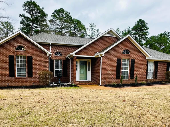 642 Magnolia Ln, Henderson, TN 38340
