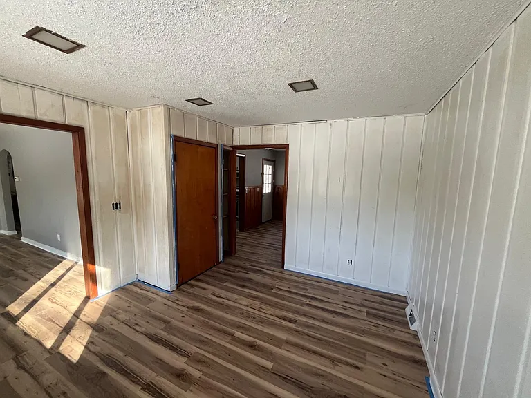 2924 S Franklin Street Rd — Photo 6