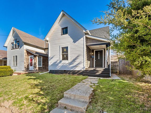 2nd image of 304 W 3rd St