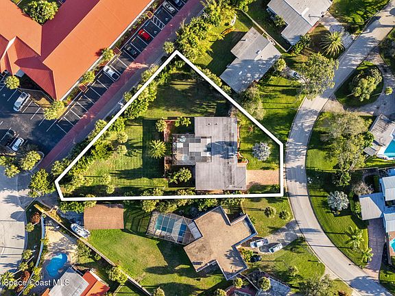 3rd image of 1044 Samar Rd