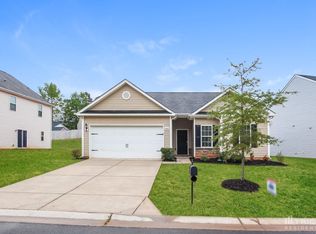 860 Joselynn Dr, Gastonia, NC 28054