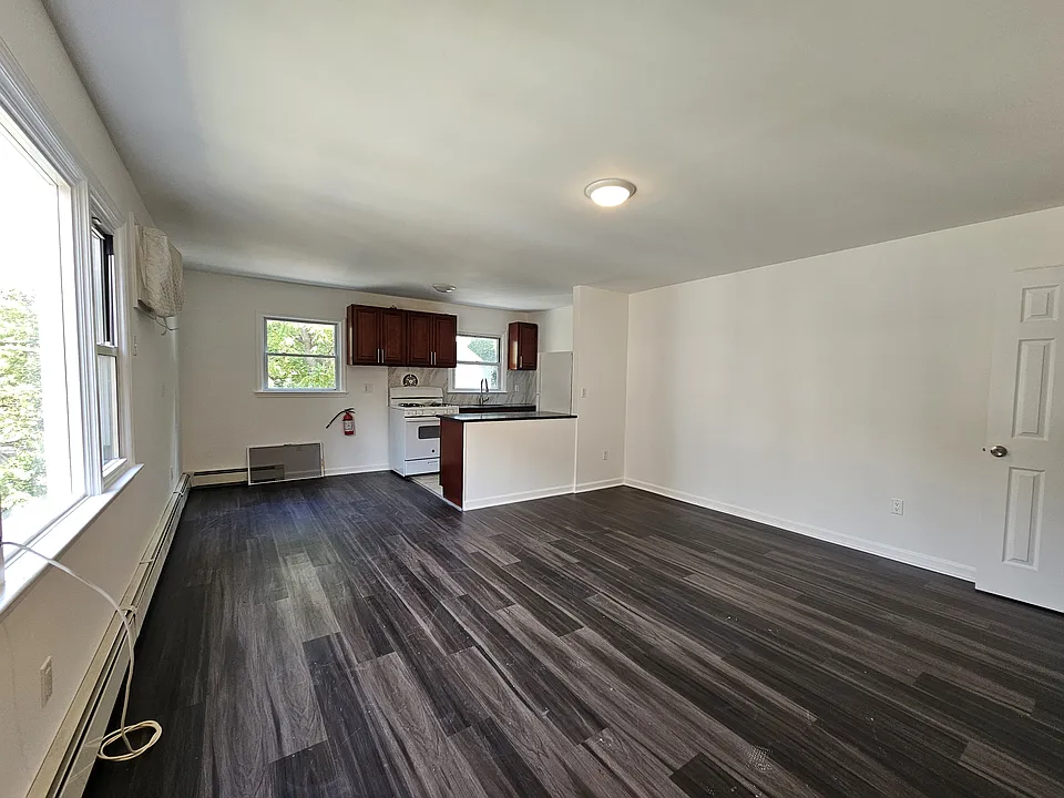55 Handy St #8B