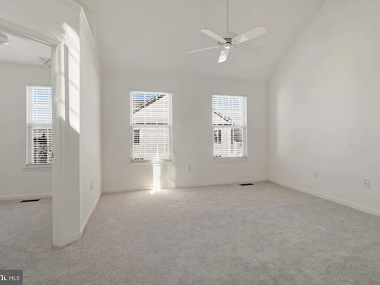 4801 Portsmouth Rd #17 — Photo 16