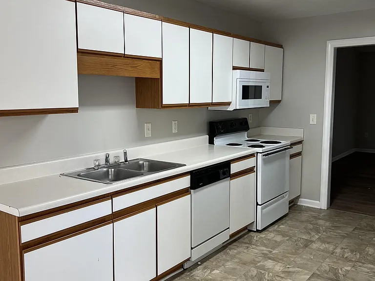 2110 Oak Bend Dr #1 — Photo 2