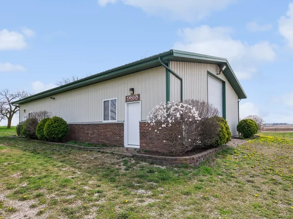 9815 W Laraway Rd, Frankfort, IL 60423