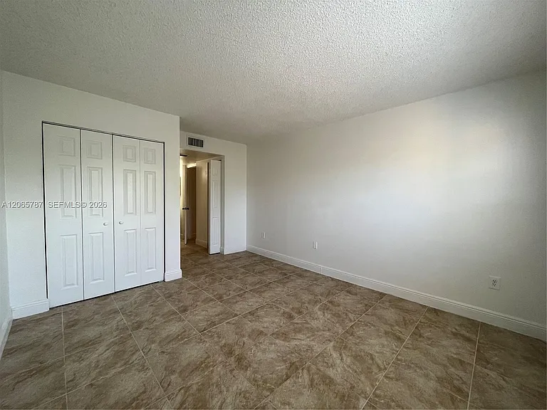 4334 NW 9th Ave #9-3G — Photo 5
