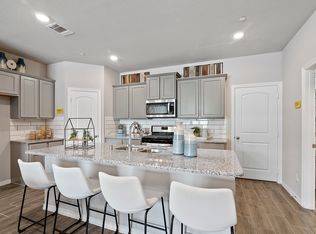 2306 Memory Oaks Dr BUILDING 11, Tomball, TX 77375