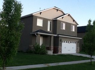 16 Churchill Downs Dr, Farmington, UT 84025
