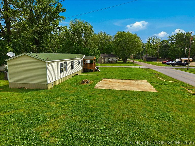 Listing photo 3