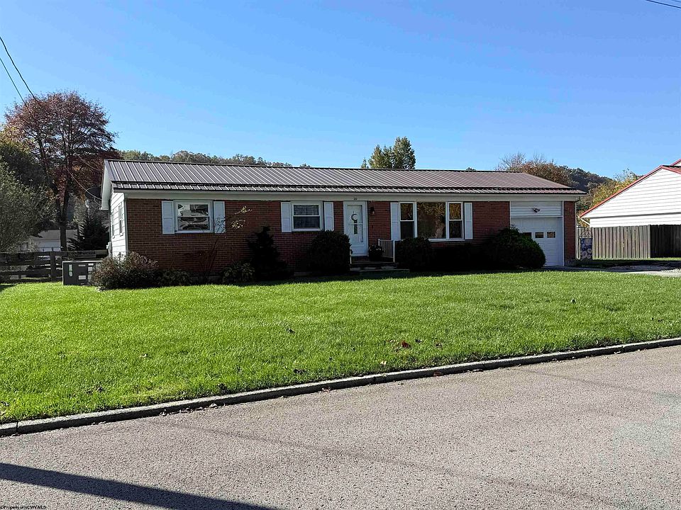 1st image of 222 Ferndale Dr