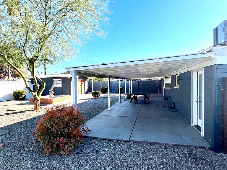 312 W Glenrosa Ave — Photo 22