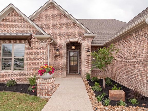 2nd image of 4814 Crooked Branch Dr