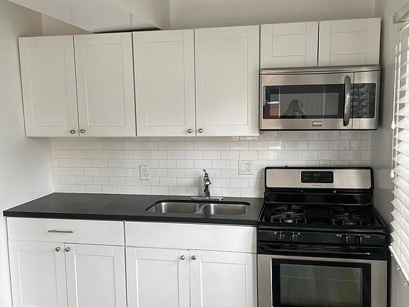 5th image of 1213 Gordon St #1