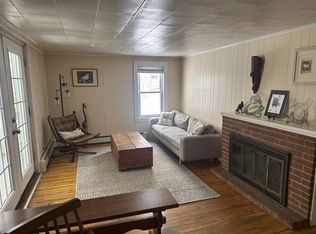 206 Meadow Rd, Topsham, ME 04086