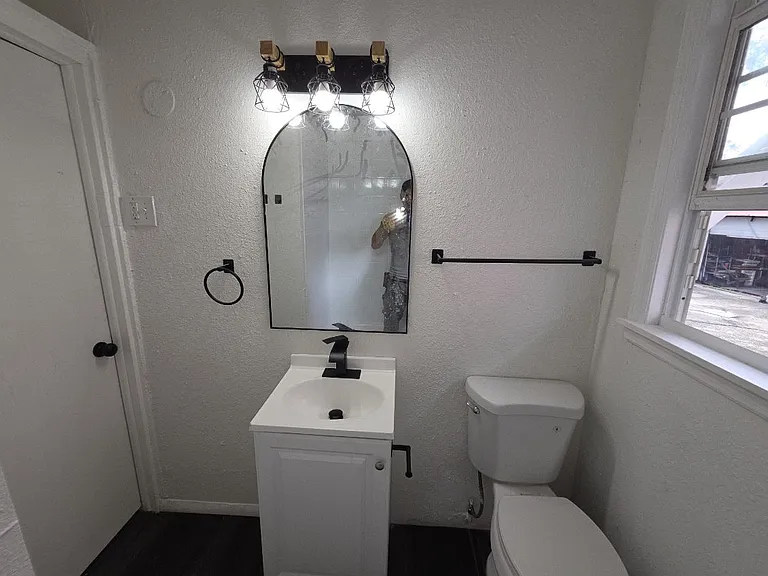 3923 Springfield Blvd #1 — Photo 16