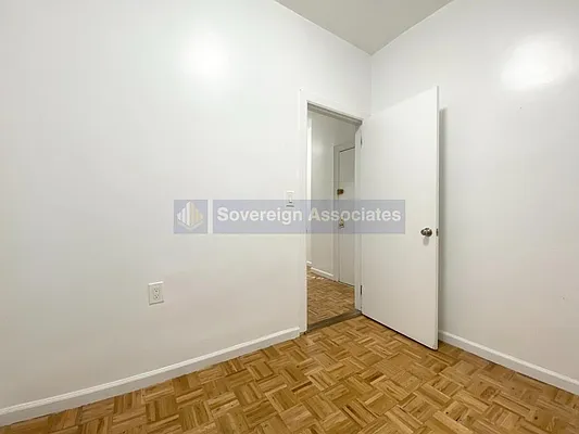 Rented by Sovereign Associates | media 11