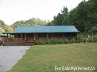 10 Campbell Fork Dr, Hazard, KY 41701