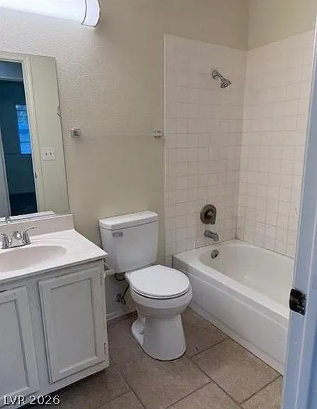 2121 Chertsey Dr #D — Photo 21