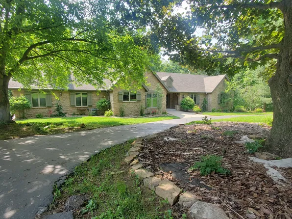5396 E Pleasant Valley Lane, Springfield, MO 65809