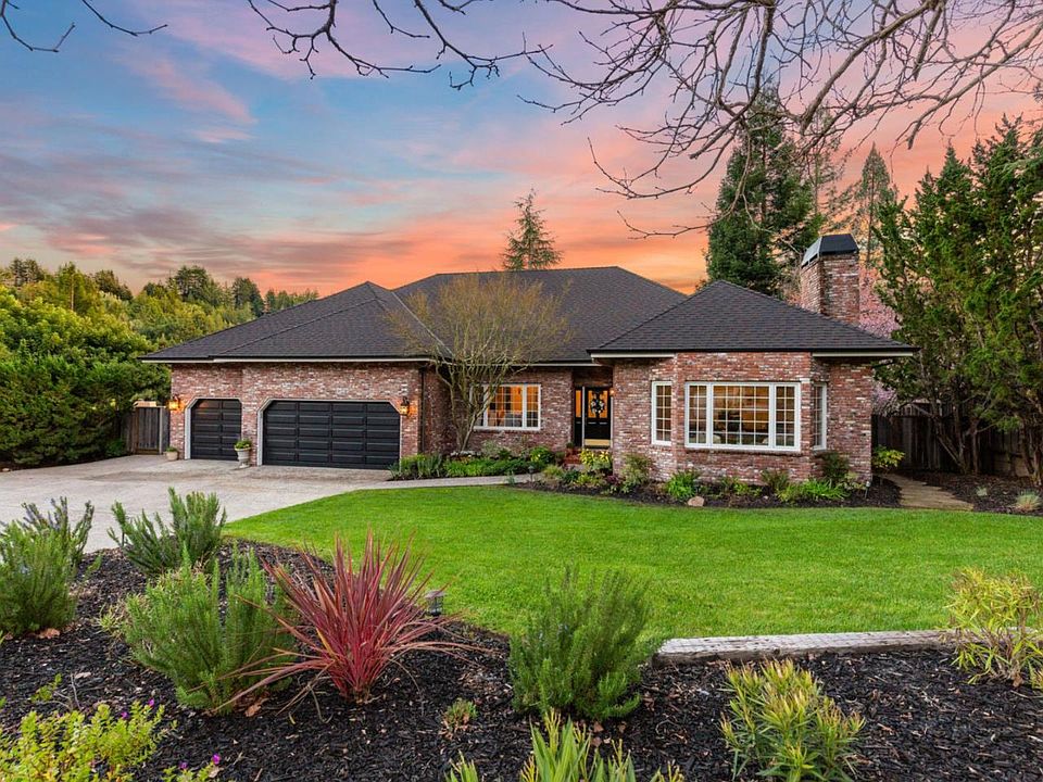 1st image of 108 Lauren Cir