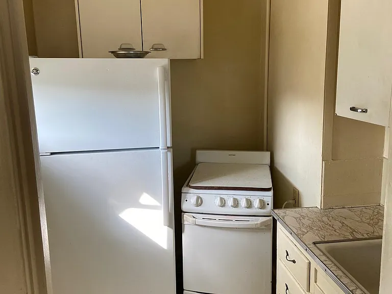 studio style kitchen