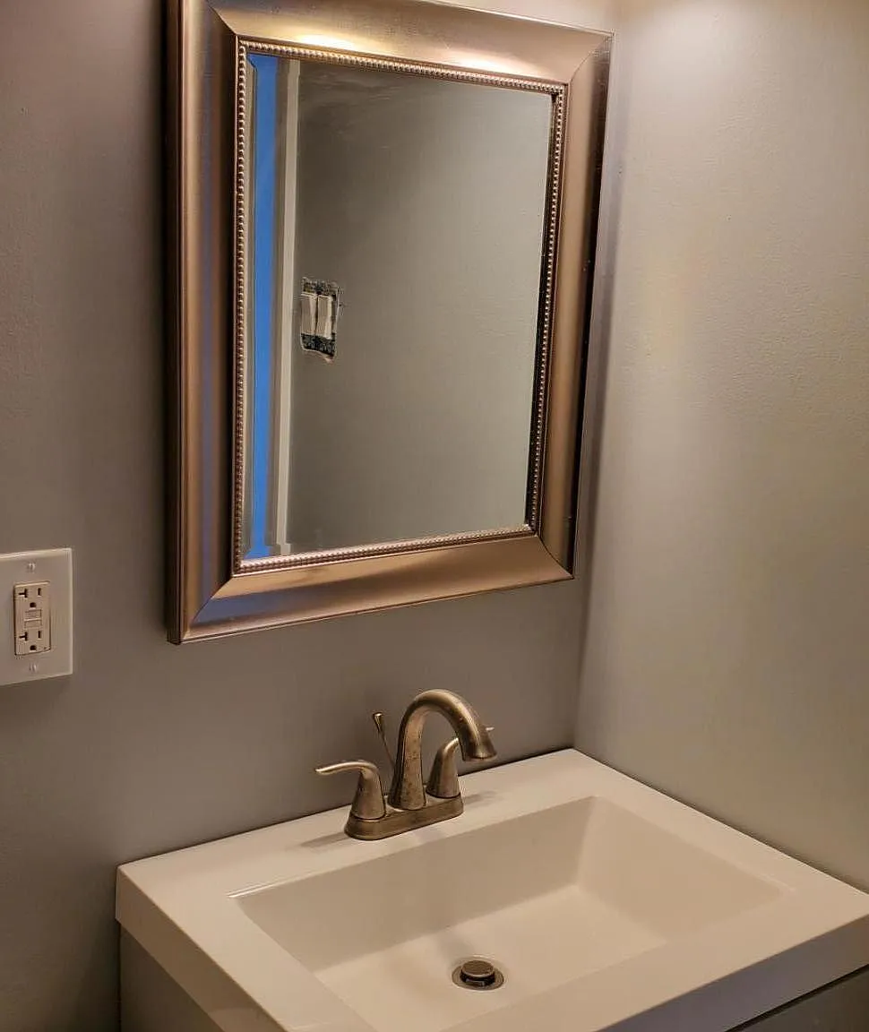 2 bed, 930 sqft, $1,600 — Photo 3