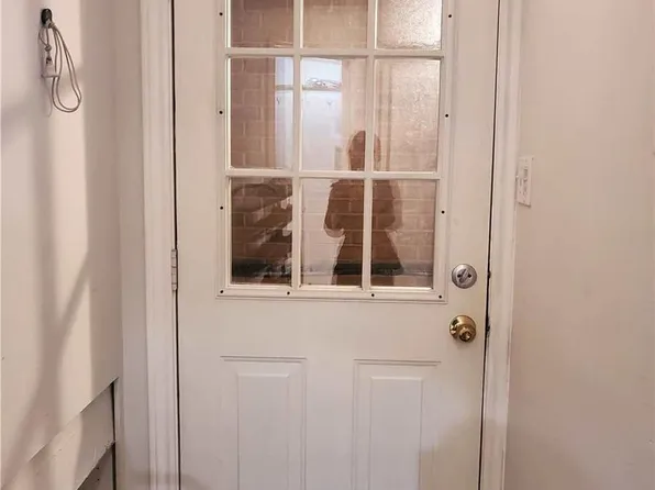 55 Sassafras Cir #Basement, Vaughan, ON L4J 8M7