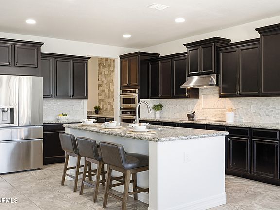 3rd image of 3889 E CHESTNUT Lane