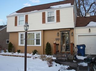 319 Burroughs Dr, Amherst, NY