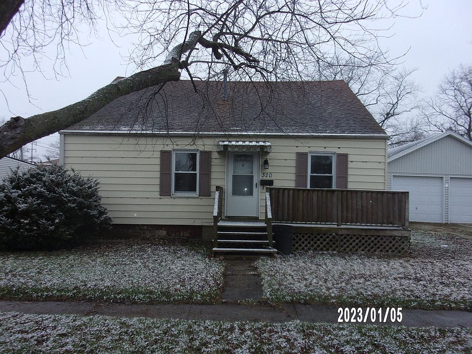 320 S Thomas St, Gilman, IL 60938 Zillow