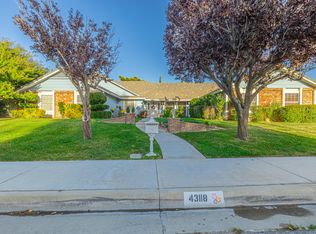 43118 Roulette Ln, Lancaster, CA 93536
