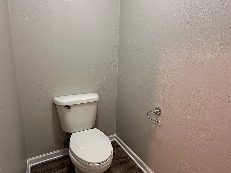 935 Blue Spruce Way — Photo 17