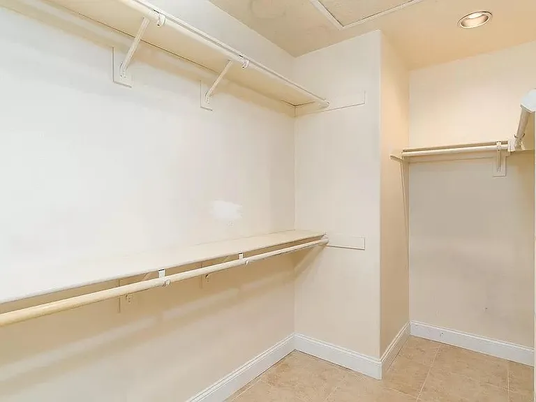 24939 Shoshone Dr — Photo 15