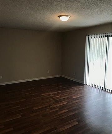 2nd image of 761 Miller St APT D