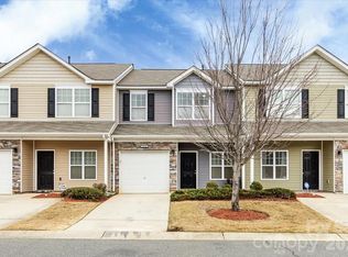 2512 Madeline Meadow Dr, Charlotte, NC 28217