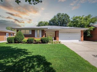 29406 Pinto Dr, Warren, MI