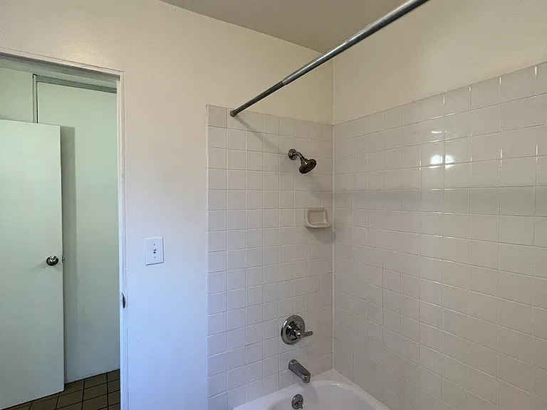 2541-2569 Le Conte Ave — Photo 17