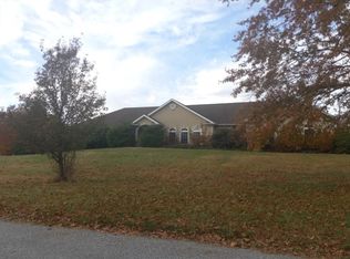 18 Buttonwood Dr, Pilesgrove, NJ 08098