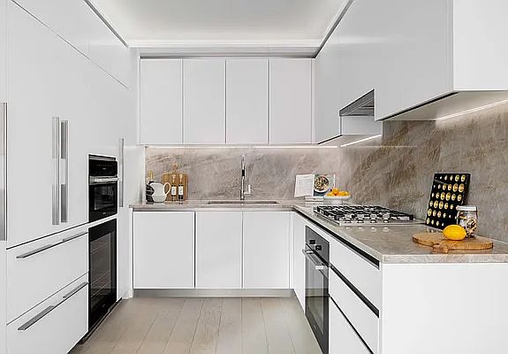 3rd image of 450 Washington St #1005