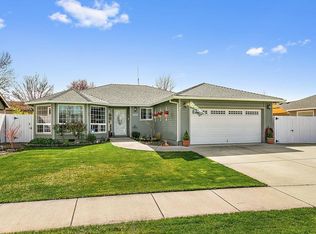 2325 Stonefield Way, Medford, OR 97501